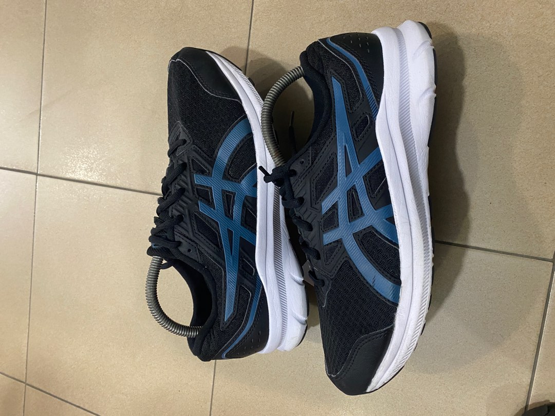 mens asic running shoes