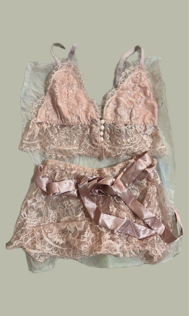 Aurora-inspired pink lingerie set (Category: Undergarments & Loungewear) located in Taytay. Submitted by decluttering_ce (Listing ID 1313254282, Image 1). Description: • no pads and wireless, adjustable straps • fits xs - small (30A - 32A), gartered bottom so it's stretchable • never used, had to let this baby go for funds :( • MOP: BPI / Security Bank transfer, Maya & gcash • RFS: decluttering & need funds .