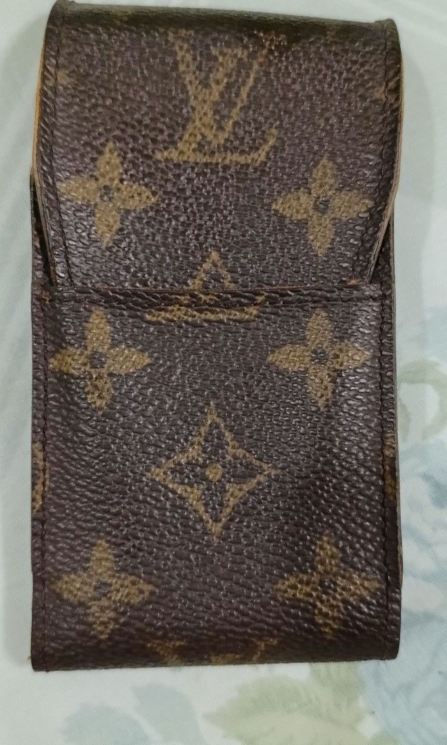 Sale!!! Authentic LV Cigar Pouch (Category: Luxury Bags & Wallets) located in Romblon. Submitted by migustyles (Listing ID 1318791845, Image 1). Description: LV Cigar Case Pouch authentic vintage coded minimal sign of used.
