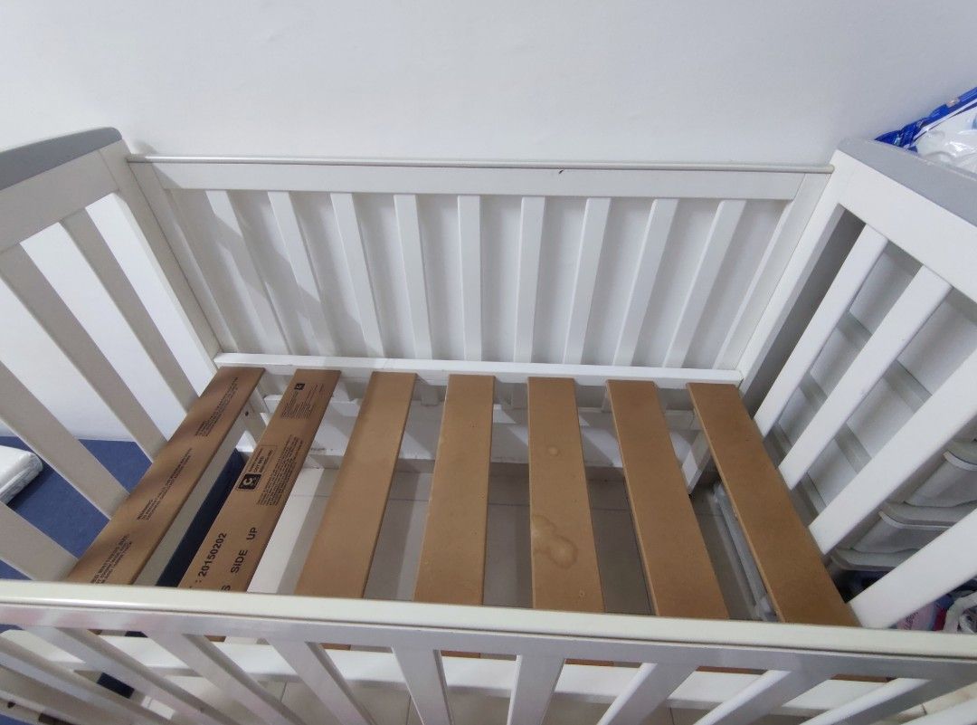 Childcare brand cot outlet