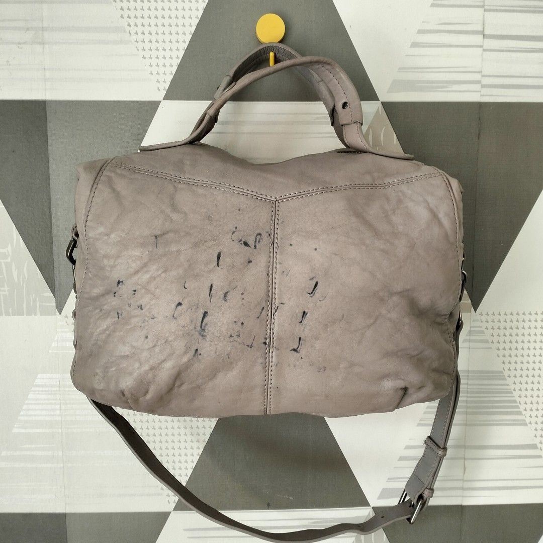 Breal Bag Sling, Fesyen Wanita, Tas Dompet di Carousell