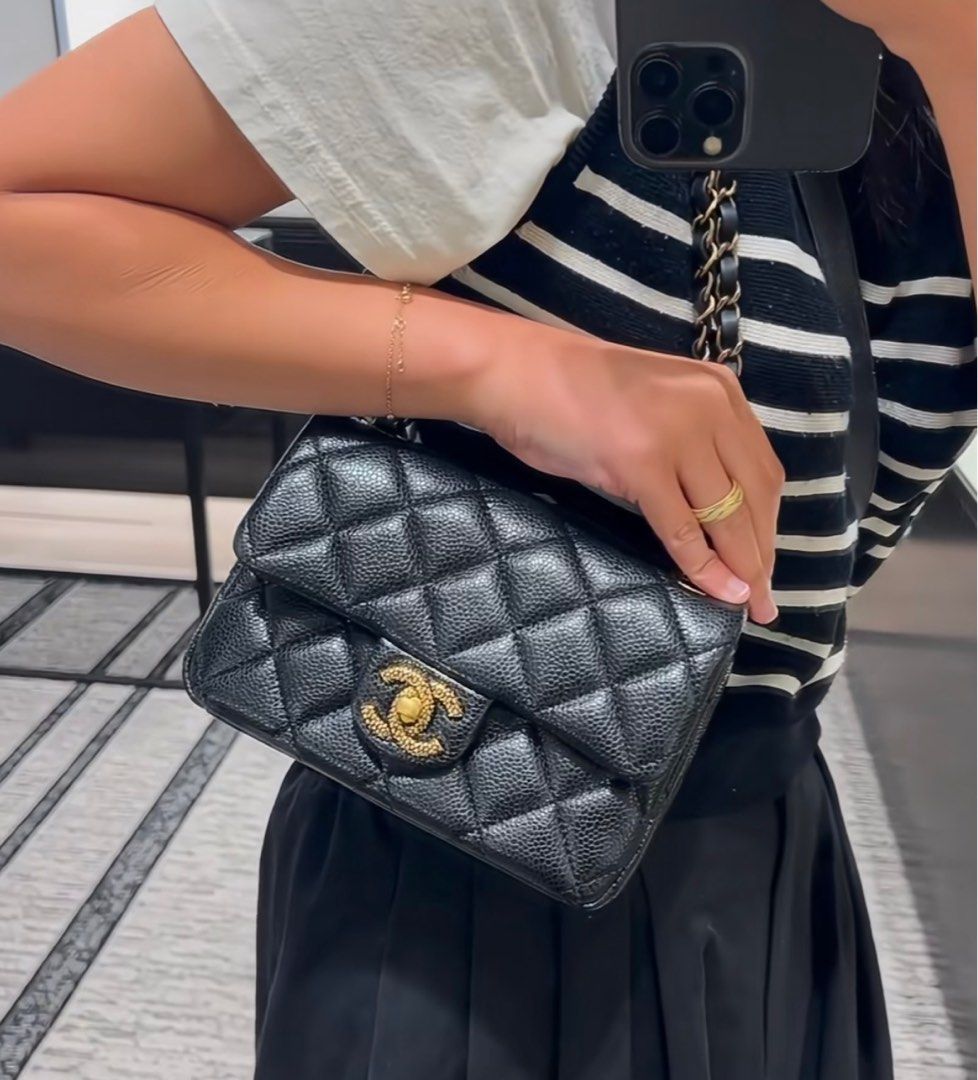 オシャレな≪CHANEL≫ パントスメガネ ブラック/ブラウン/ピンク 蝕賣)❗️全新Chanel 24B 荔枝皮黑色方胖, 名牌, 手袋及銀包