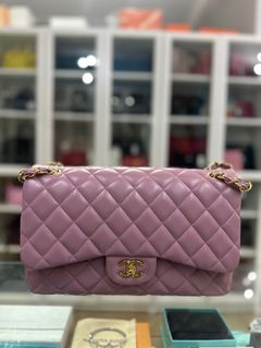 (Category: ) located in . Submitted by closetcompany (Listing ID 1318794718, Image 1). Description: .