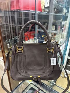 (Category: ) located in . Submitted by closetcompany (Listing ID 1318774854, Image 1). Description: .