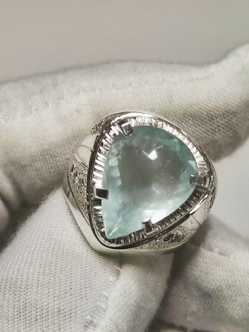 Untreated aquamarine ring discount
