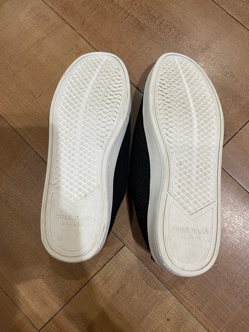 Cole Haan Grand Series - Black (Category: Casual Shoes) located in Quezon City. Submitted by lineuph (Listing ID 1318713465, Image 3). Description: Almost brand new, in very good condition Size 6 Womens Got to use only a few times as I prefer wearing sandals. Very comfy :) .