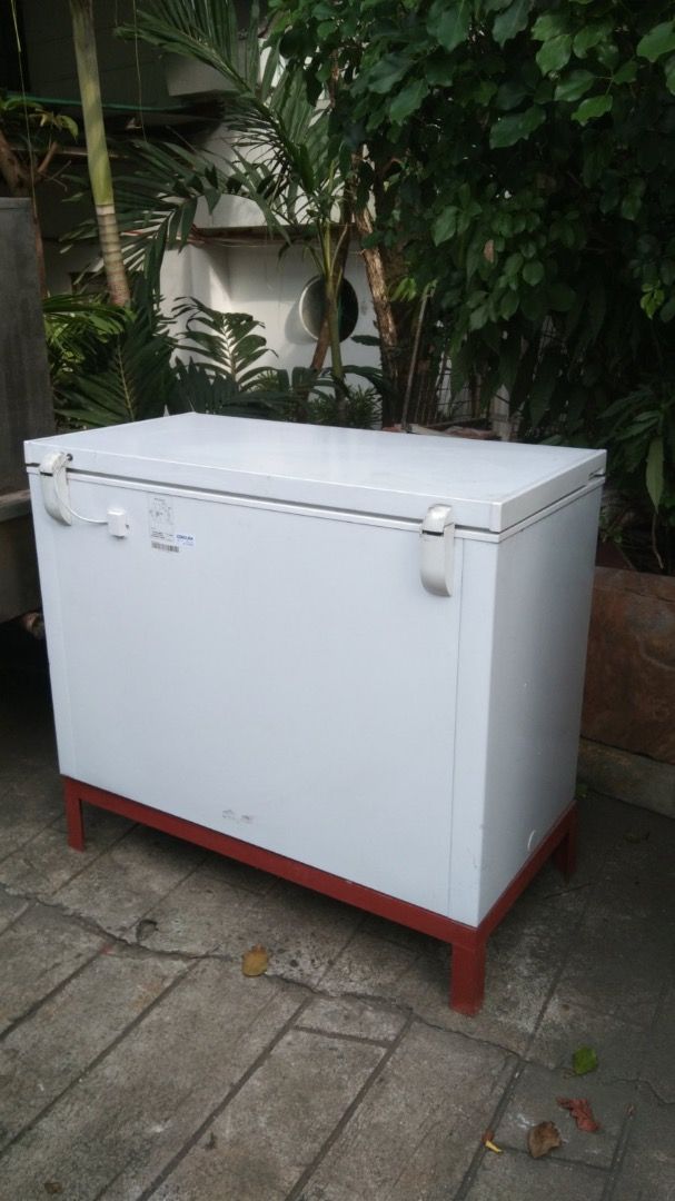 Condura Chest Freezer/Chiller (Category: Refrigerators and Freezers) located in Cainta. Submitted by dc_garage (Listing ID 1316325857, Image 1). Description: lapad: 111.5 cm taas: 82 cm.