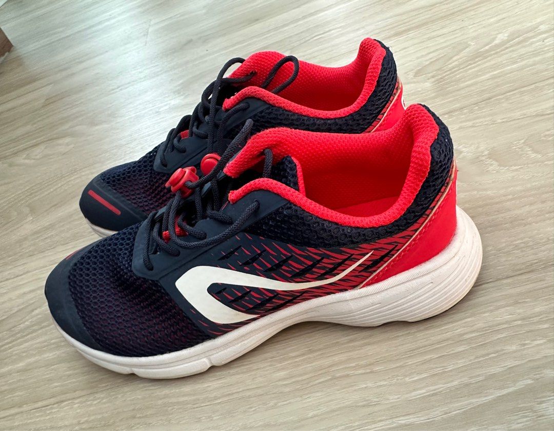 Decathlon kids running shoes outlet