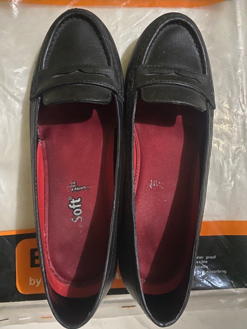 women easy soft world balance school shoes Women s Fashion Footwear Flats Sandals on Carousell