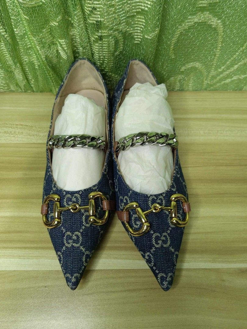 Gucci ballet store