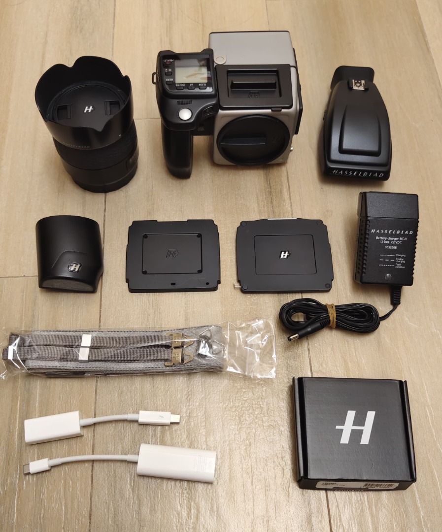 美品 ハッセルブラッド HASSELBLAD H5D-50C 充電器 バッテリー 美品 ハッセルブラッド HASSELBLAD H5D-50C 充電器 バッテリー