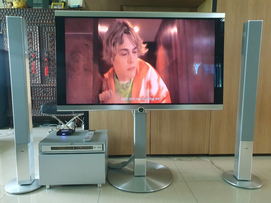 Loewe TV Individual 46 with 5.1 Individual sound system