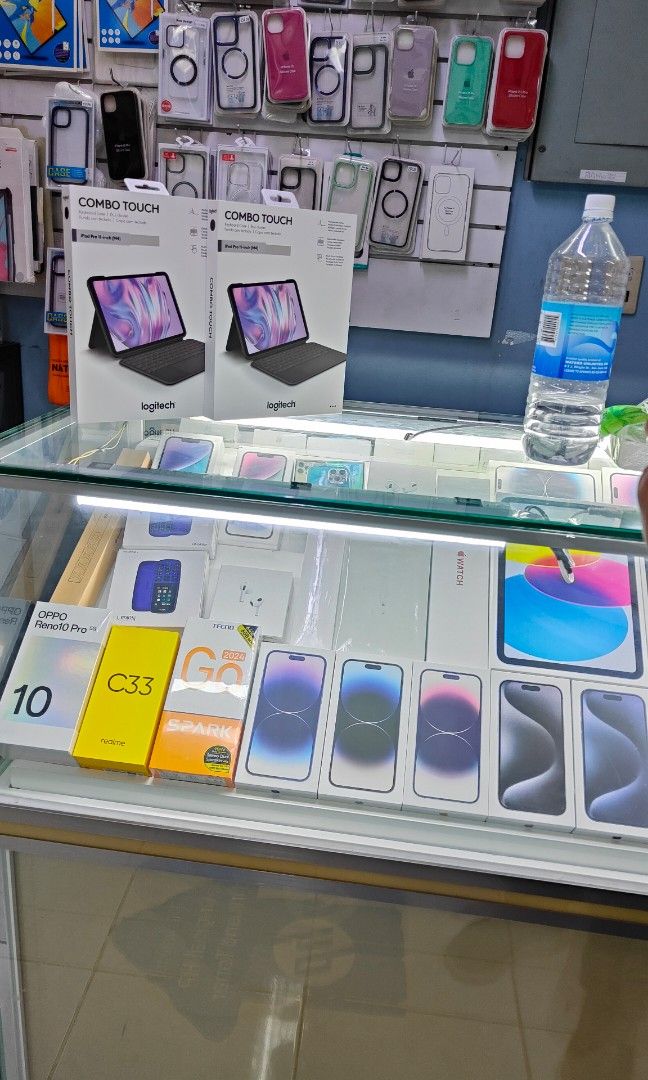 Logitech combo touch for ipad 11 inch m4 (Category: Computer Keyboard) located in San Juan City. Submitted by nerizapagara (Listing ID 1318729730, Image 1). Description: logitech combo touch for ipad 11 inch m4 sealed bradnew 1year warranty.