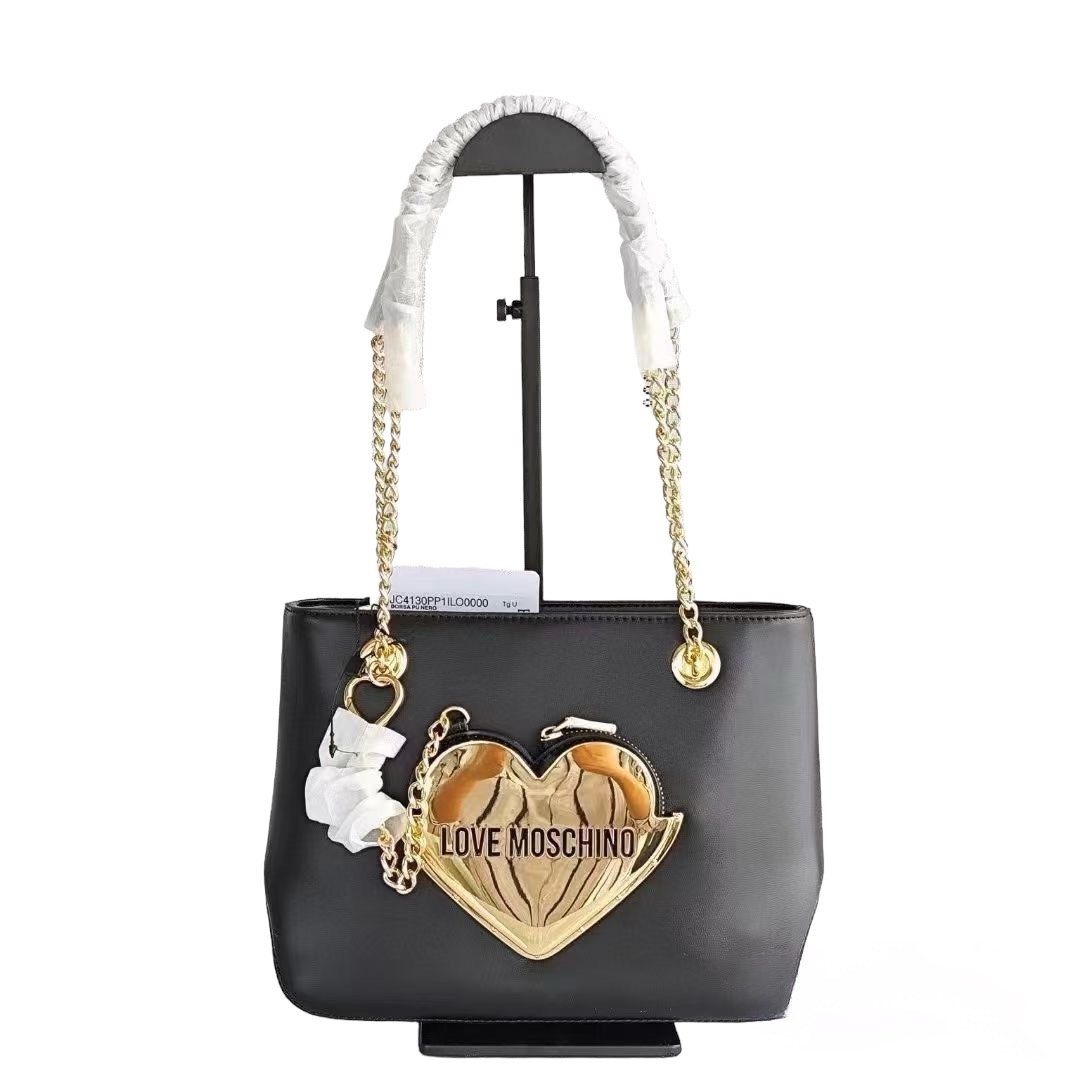 Love Moschino tote bag Carousell