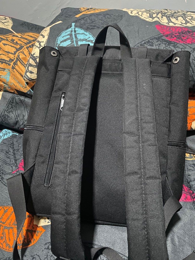 MAH backpack for women and men (regular size) (Category: Backpacks) located in Manila. Submitted by jadesgm (Listing ID 1318733996, Image 2). Description: Bought from tiktok for 1k+ only use it for school no flaws the color looks a bit grayish black na in camera but its different in person .