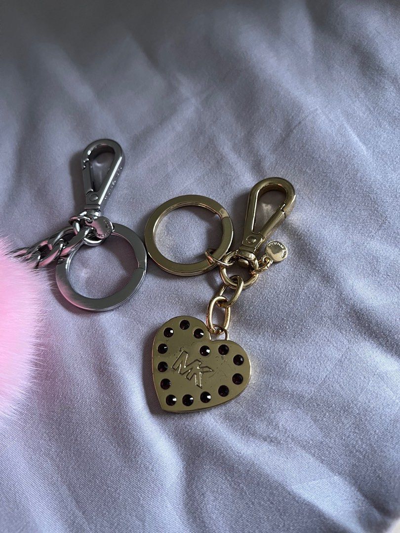 Michael kors heart keychain shop
