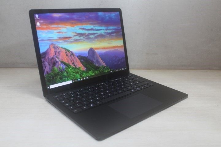 Microsoft surface Laptop 3 Touch i7 (Category: Laptops & Notebooks) located in Pasay City. Submitted by laptophubphil (Listing ID 1318700620, Image 1). Description: Microsoft surface Laptop 3 Touch i7 - 2ND HAND P 26500 -Ram 16GB + SSD 512GB -2.2k resolution + Backlit keys -Touchscreen + metal body -slim and light weight 98% Smooth fresh unit -13.5Inch (2256x1504) Multitouch -Intel Core i7-1065G7 10thgen Quadcore ( 1.30GHZ up to 3.60ghz ) -Ram 16