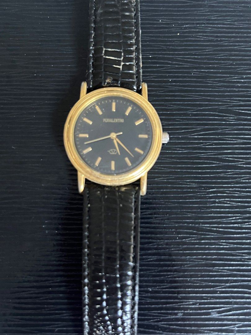 Per Valentino FREE WITH MINIMUM PURCHASE FROM MY SHOP Men s Fashion Watches Accessories Watches on Carousell
