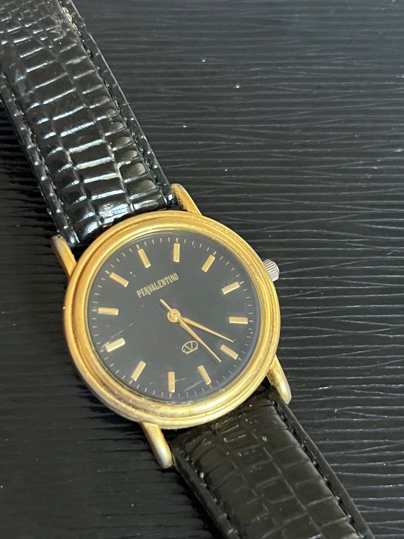 Per Valentino FREE WITH MINIMUM PURCHASE FROM MY SHOP Men s Fashion Watches Accessories Watches on Carousell