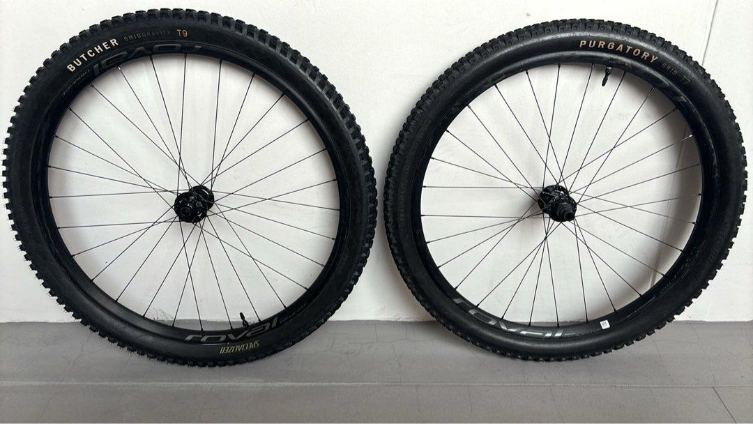 Roval mullet wheelset (Category: Parts & Accessories) located in Singapore. Submitted by doublerrr (Listing ID 1318751391, Image 1). Description: Front specialized wheel butcher Grid gravity T9 29x2.3 Rear specialized purgatory Grid T7 27.5 x 2.3 XD.