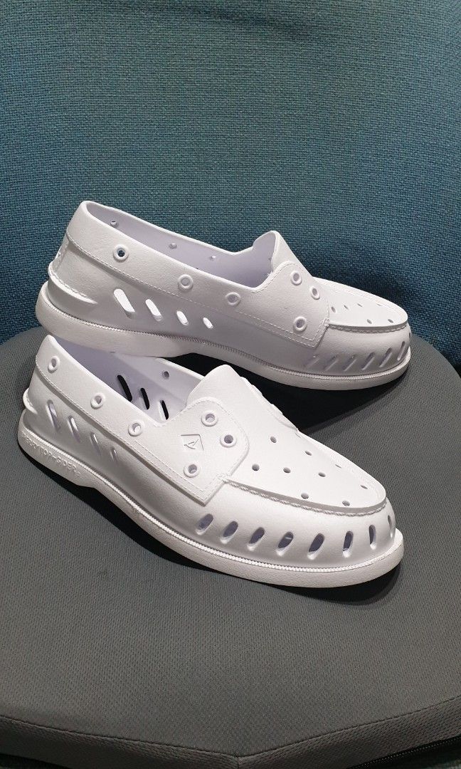 Rubber boat shoes with holes online