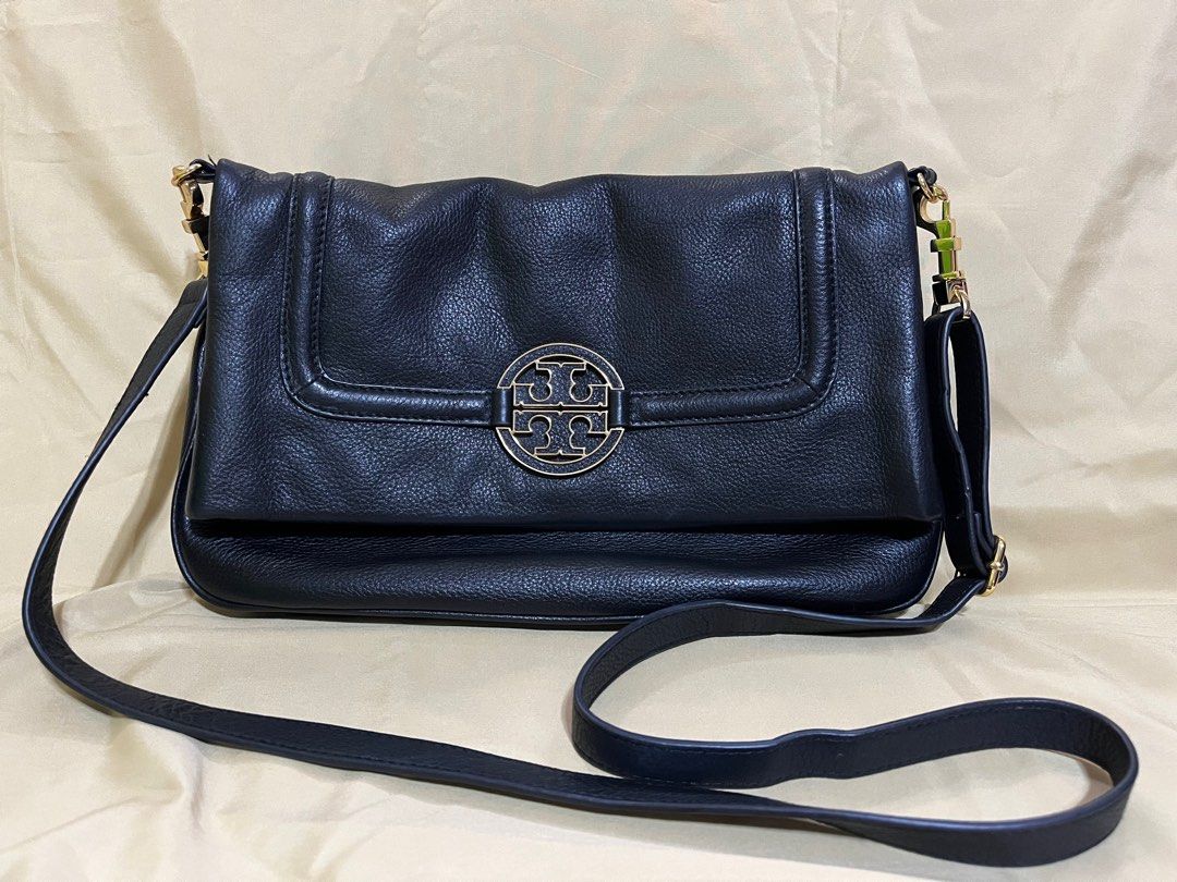 TORY BURCH AMANDA FOLDOVER CROSSBODY BLACK BAG Women s Fashion Bags Wallets Cross body Bags on Carousell
