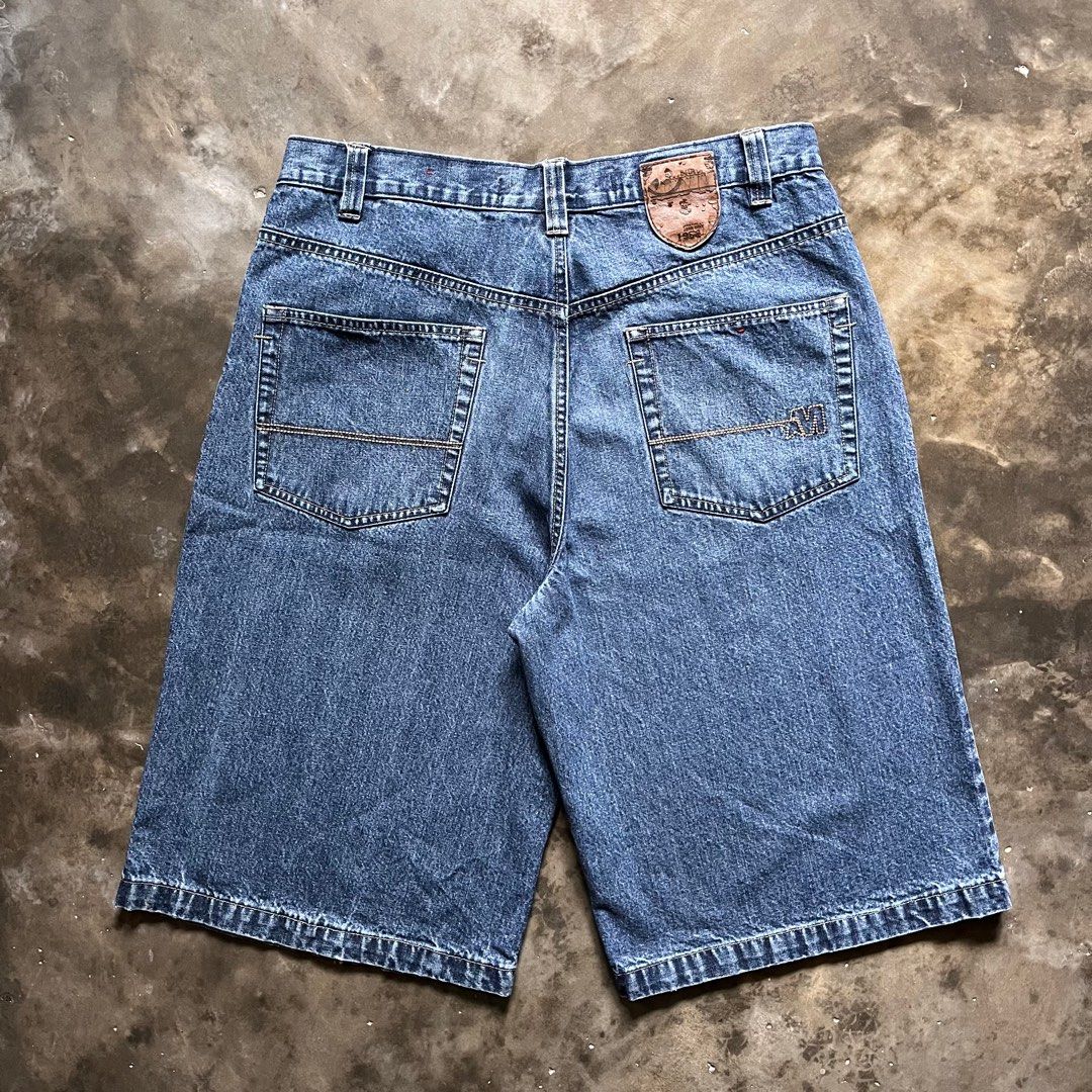 Y2K Baggy Mecca Jorts (Category: Shorts) located in Legazpi City. Submitted by fieldday (Listing ID 1318718072, Image 1). Description: Vintage Mecca Jorts Tagged size 36 Baggy fit Dimensions: Waist 36“ Front Rise 16“ Thigh 14.5“ Length 26.5“ Hem/Leg Open 13.5 “ Small tear on left hem see last pic, faded label patch, In great condition .