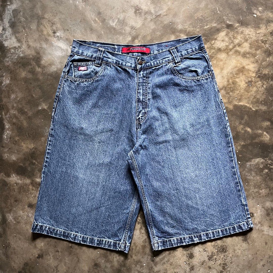 Y2K Baggy Mecca Jorts (Category: Shorts) located in Legazpi City. Submitted by fieldday (Listing ID 1318718072, Image 2). Description: Vintage Mecca Jorts Tagged size 36 Baggy fit Dimensions: Waist 36“ Front Rise 16“ Thigh 14.5“ Length 26.5“ Hem/Leg Open 13.5 “ Small tear on left hem see last pic, faded label patch, In great condition .