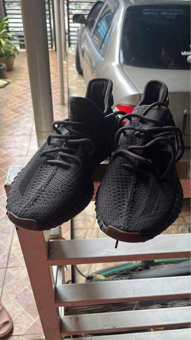 Yeezy Boost 350 v2 Cinder, Men's Fashion, Footwear, Sneakers on Carousell Yeezy Boost 350 v2 Cinder, Men's Fashion, Footwear, Sneakers on Carousell
