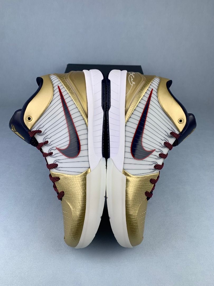 科比ZK4 Zoom Kobe Gold Medal 系列籃球鞋奧運白金FQ3544-100, 男裝