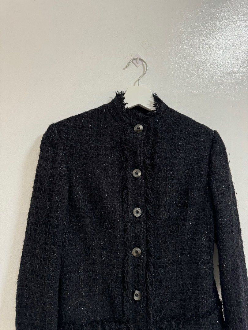 Black Tweed Blazer (Category: Coats, Jackets and Outerwear) located in Quezon City. Submitted by kcdeclutters (Listing ID 1318845071, Image 2). Description: Super good quality! Comparable to Zara, mall quality Fits XS to semi M Rfs: Decluttering .