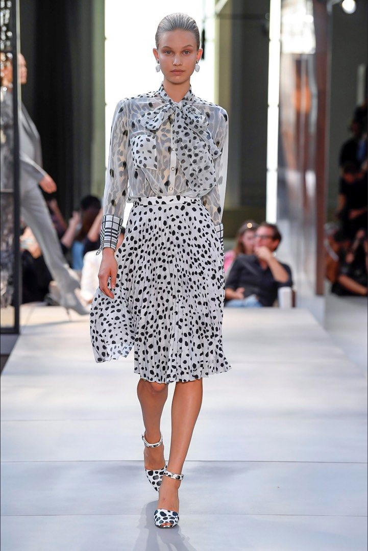 Burberry dalmatian skirt clearance