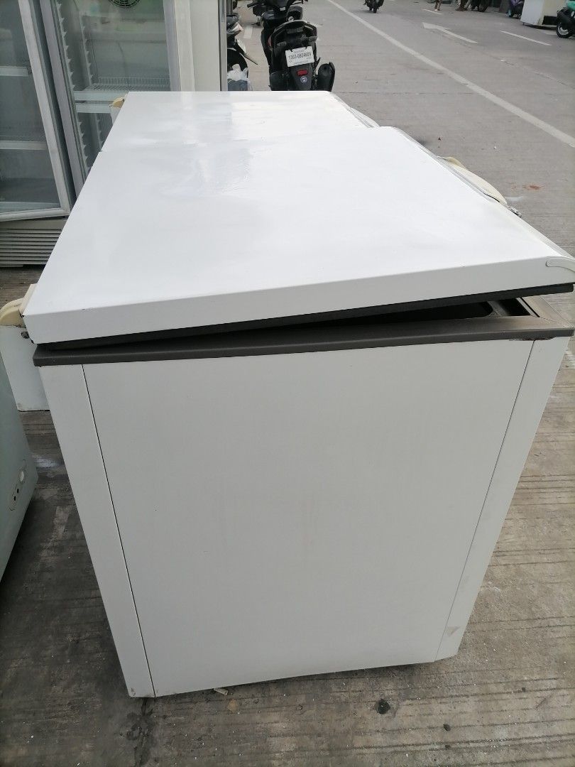 CHEST TYPE FREEZER, TV & Home Appliances, Kitchen Appliances ...