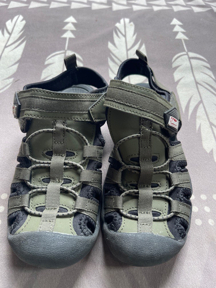 Coleman Shoes Kids Babies Kids Babies Kids Fashion on Carousell