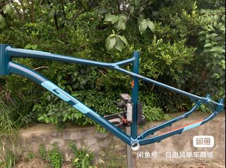 (Category: ) located in . Submitted by bicycle_outlets_sg_online_only (Listing ID 1318827325, Image 1). Description: .