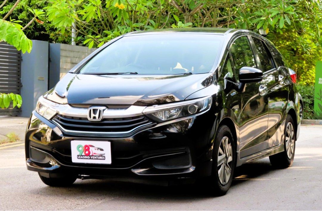 Honda Shuttle 1.5 G  Hybrid(A) / PHV Ready/ Grab / Gojek / Ryde / TADA / PRIVATE HIRER / SHARING / RENT / LEASE / LEASING / LONG TERM62887424980226111