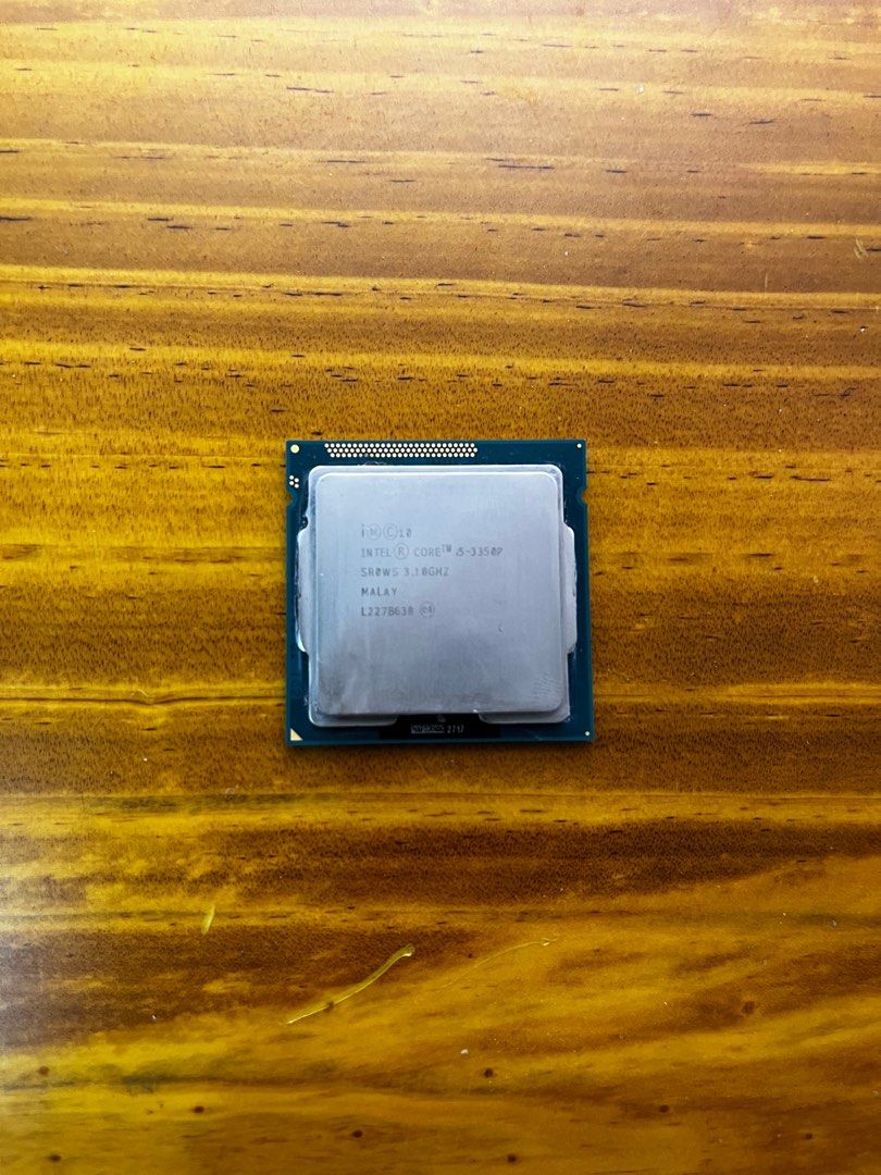 Intel Core i5-3350p CPU Processor (Category: Computer Parts) located in Kuala Lumpur. Submitted by bobbisellz (Listing ID 1318878657, Image 1). Description: all good still functional, no damage postage rm7.