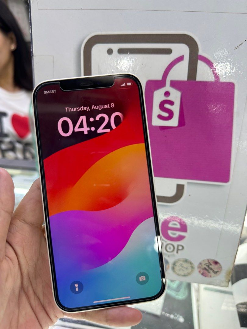 iphone 12 128gb dual sim 2ndhand (Category: iPhone 12 Series) located in Cainta. Submitted by vine_gadget_shop (Listing ID 1318911653, Image 2). Description: iphone 12 128gb dual sim 2ndhand with box and cord replacement hk variant no issue check a u want pick up store greenhills shopping center we accept trade in we accepy credit card and ggives installment we do cod and door to door we ship nationwide for fast transaction call 09277368323 look 