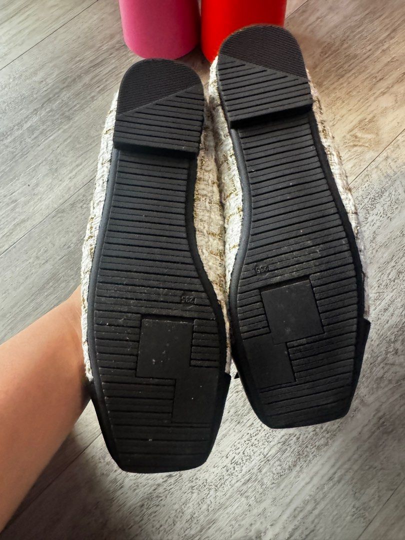 Ladies shoe size 37