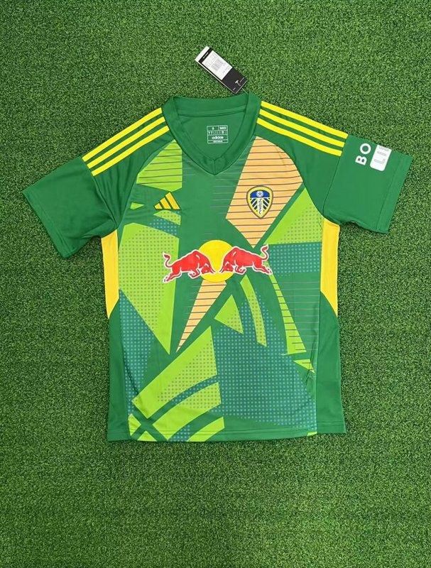 Leeds United Goalkeeper Jersey Shirt 2024/25, Sports Equipment