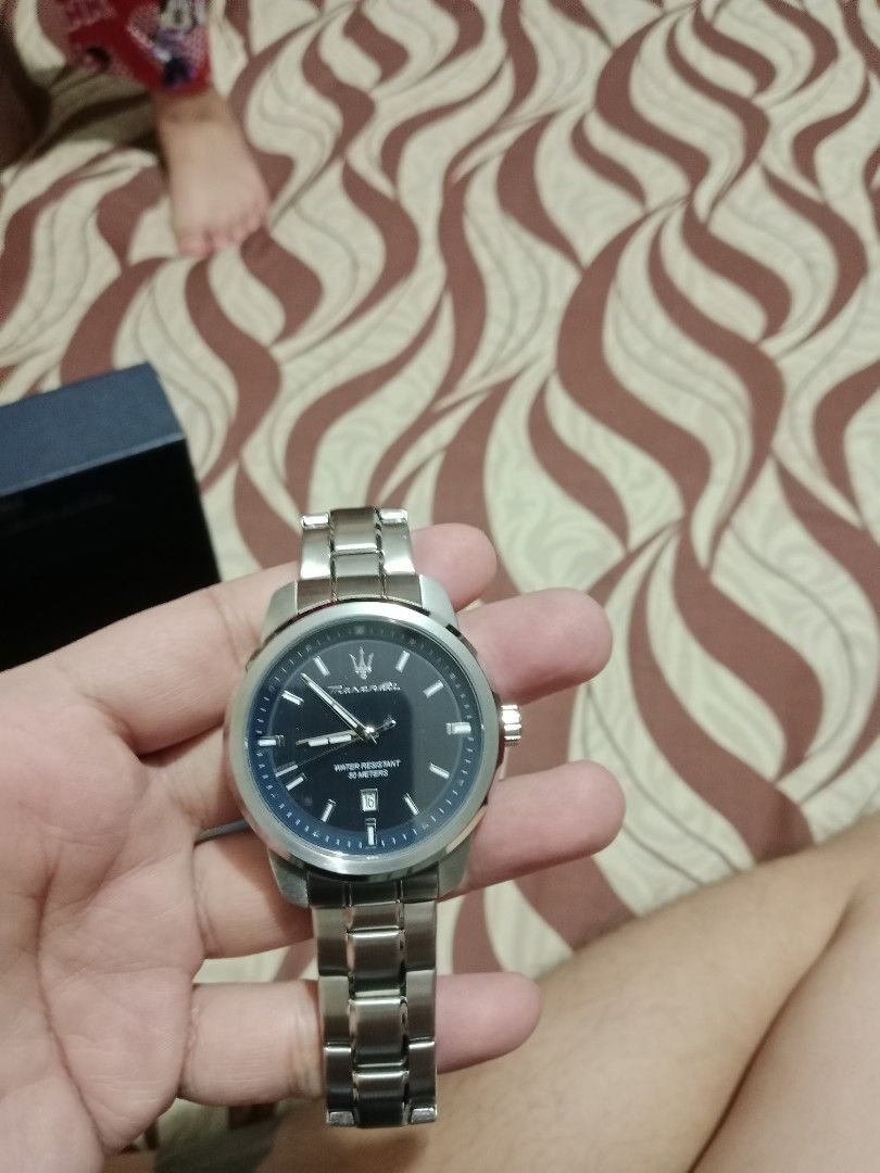 Maserati watch for sale (Category: Men's Watches) located in Quezon City. Submitted by ryanchestercamacam (Listing ID 1318918729, Image 3). Description: maserati watch no scratches complete with box and owner's manual.