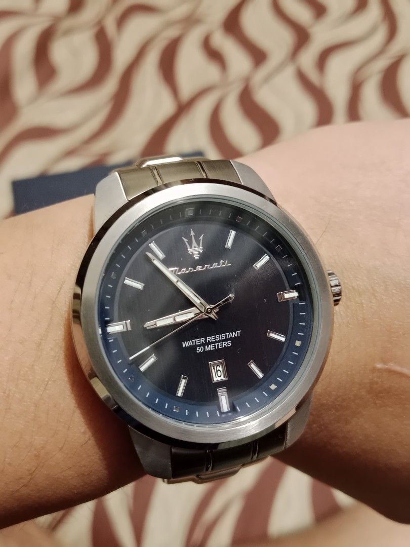 Maserati watch for sale (Category: Men's Watches) located in Quezon City. Submitted by ryanchestercamacam (Listing ID 1318918729, Image 2). Description: maserati watch no scratches complete with box and owner's manual.