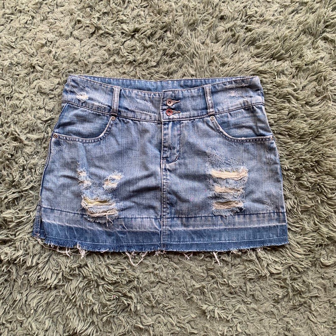 misssixty y2k denim skirt (Category: Skirts) located in Agoo. Submitted by st3ffy (Listing ID 1318813156, Image 1). Description: waist: 30-31 length: 13” .