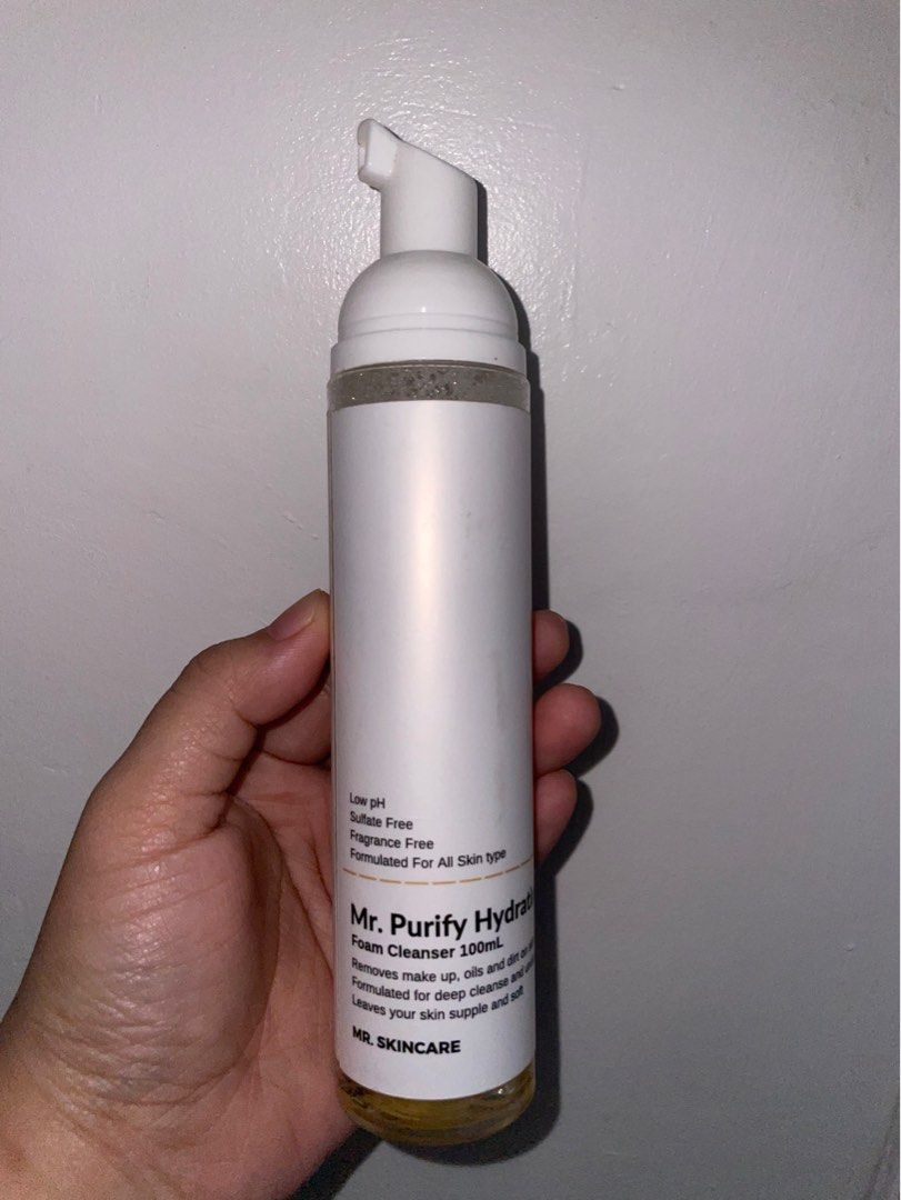 Mr Skincare Purify Hydrating foam cleansing (Category: Face Care) located in Manila. Submitted by krishnaspreloved (Listing ID 1318844980, Image 2). Description: Mr. Purify Hydrating foam cleanser 100ml 80% pa laman Lalamove j&t express Sf shoulder ng buyer.