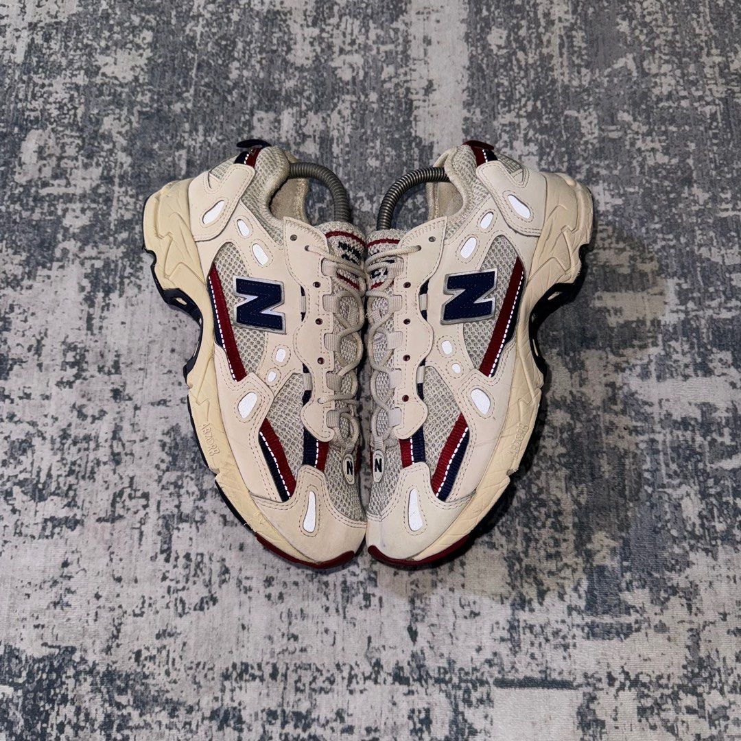 Sepatu New Balance 200 Feminino Bege Sepatu New Balance Ml791 - Main Image