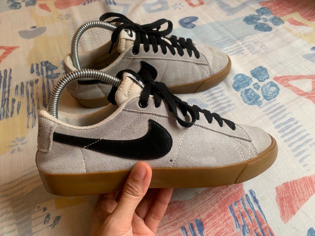 nike gum sole sneakers Women s Fashion Footwear Sneakers on Carousell