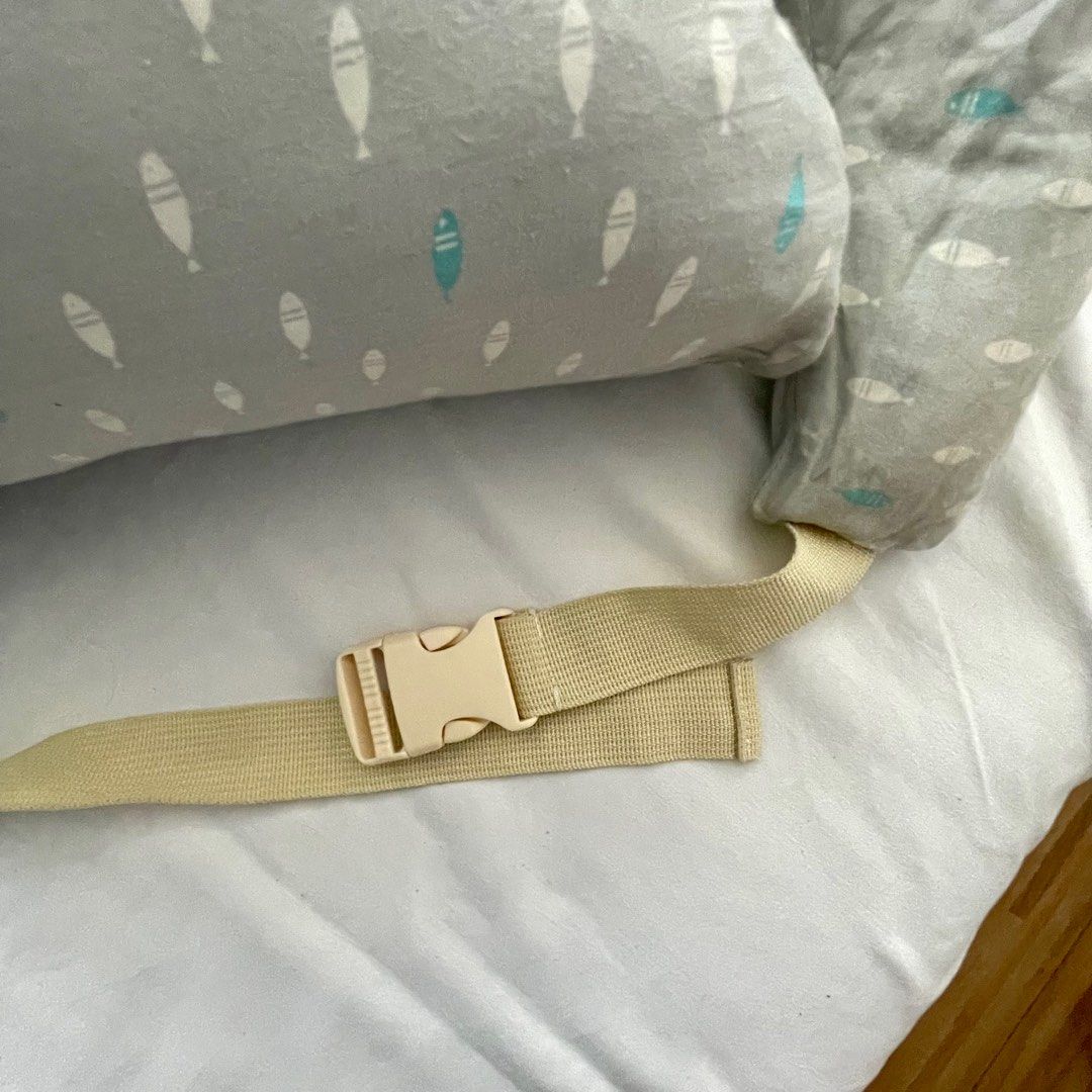 Nursing pillow (Category: Breastfeeding & Bottle Feeding) located in Quezon City. Submitted by jaja.20 (Listing ID 1318902812, Image 2). Description: Baby head support pillow included (hindi lang nasama sa pic) Used for like 3 mos only -cotton -washable zipper case -belt support -can adjust easily with 2 elevation levels Pickup at t.sora/nova qc.