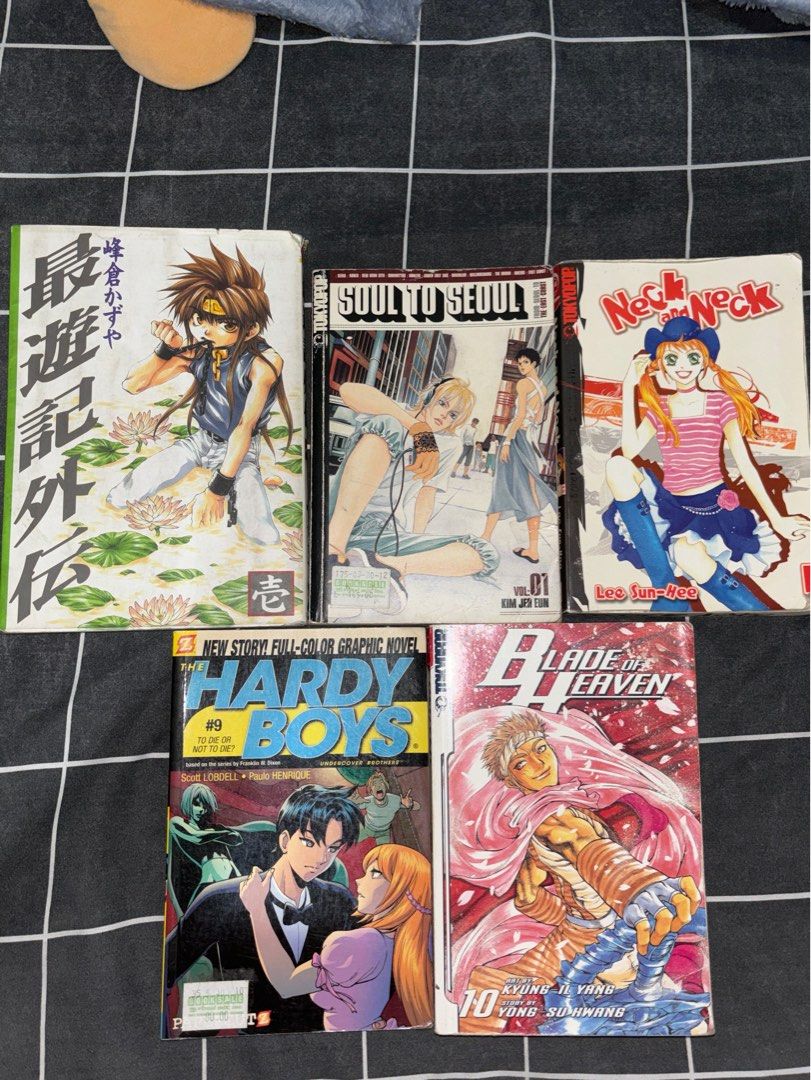 [PRE-LOVED] Manhwa and Manga (Category: Comics & Manga) located in Tagaytay City. Submitted by abelmossch (Listing ID 1028503633, Image 1). Description: Inclusions: - Neck to Neck Vol. 1 * - Soul to Seoul Vol. 1 (w/ sign of usage) - Blade to Heaven Vol. 10 * - Saiyuki Gaiden Vol. 1 (w/ sign of usage) Issue: May dalawang Manhwa * na may sulat sa side but it doesn't affect the reading experience. Yung manga no english translation. RFS: Decluttering