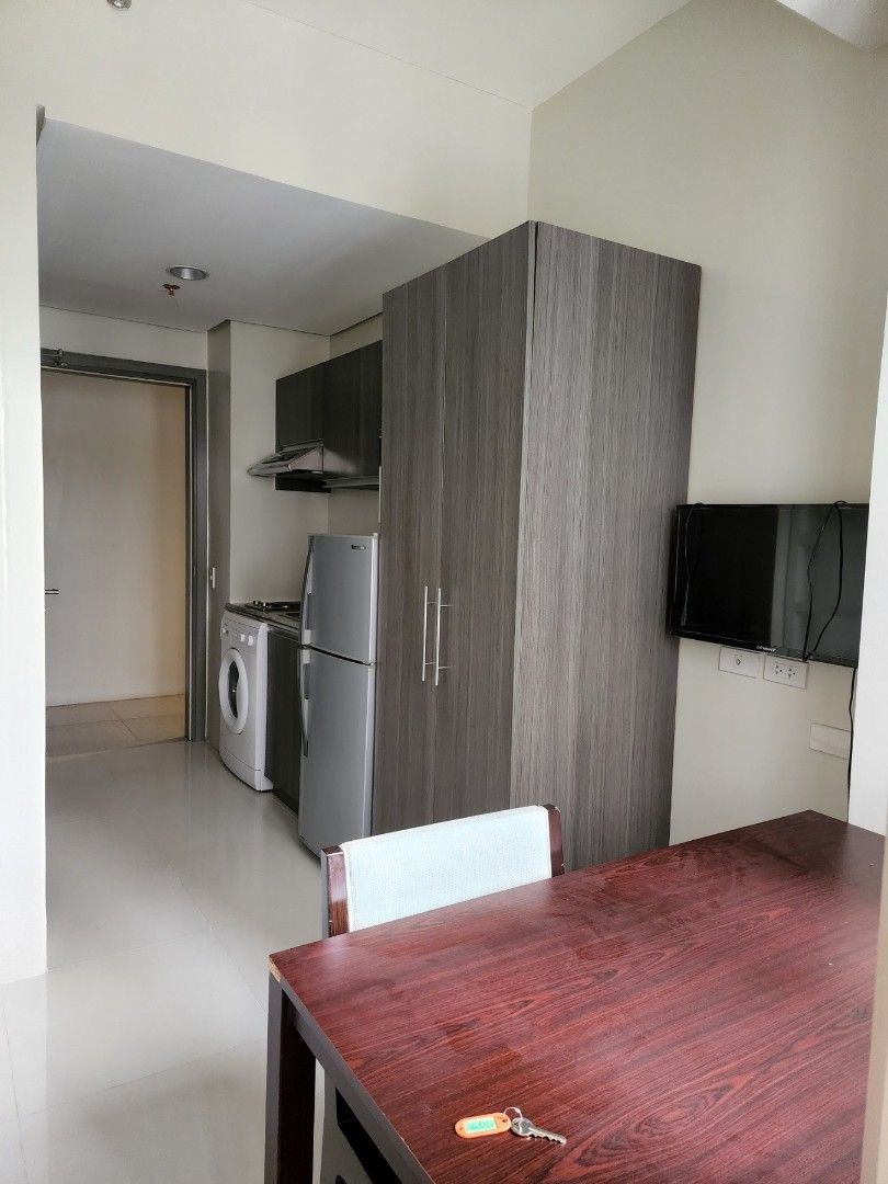 Torre Central Studio for Rent (Category: Apartments & Condos) located in Pasig City. Submitted by mcranque (Listing ID 1318804653, Image 3). Description: studio unit for rent at Torre Central near UST FEU inclusive of dues semi furnished For inquiries 📞☎️ BING 09178836332.