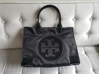 （分類：）位於 。 由 Sumofairy 提交（商品編號 1318815770，圖片 1）。簡介： 。